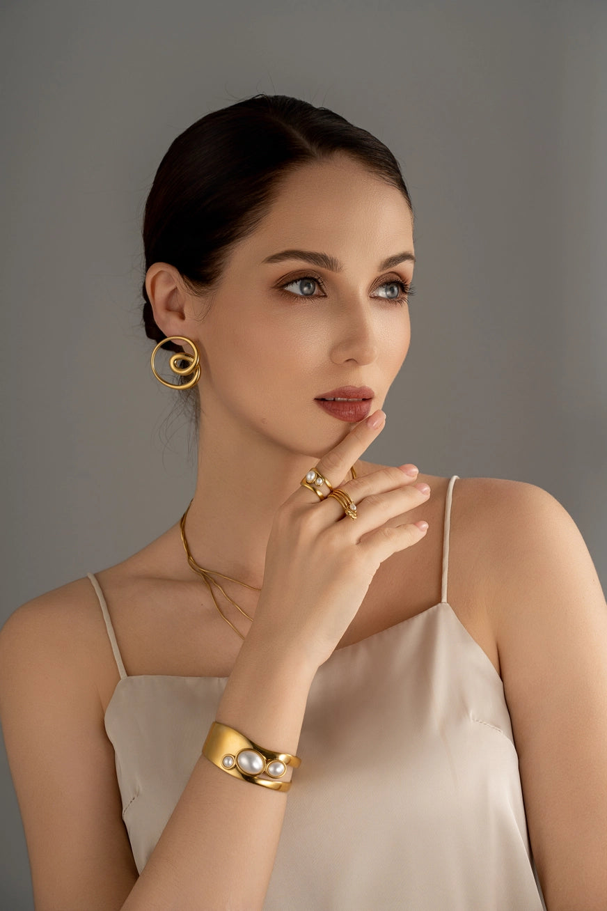 Bague design moderne en acier inoxydable ornée pierre nature