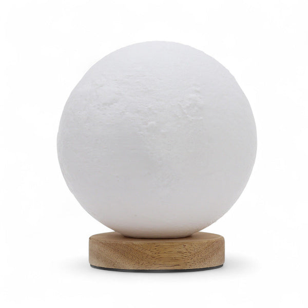 Lampe de Chevet Lune – Veilleuse USB-C à Socle Bois, 3 Intensités
