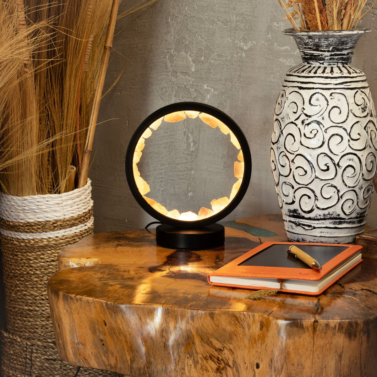 Lampe Halo en Quartz Rose – Cercle Lumineux USB