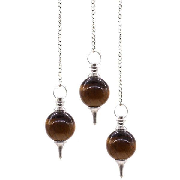 Pendules sphère en œil de tigre poli à bandes dorées, embout argenté et pointe fine, chaîne et anneau