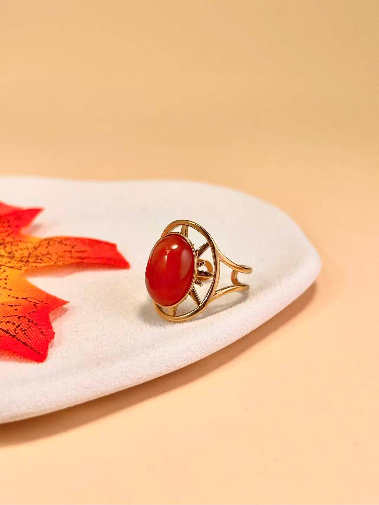Bague Ajustable Dorée – Acier Inoxydable & Pierre Naturelle
