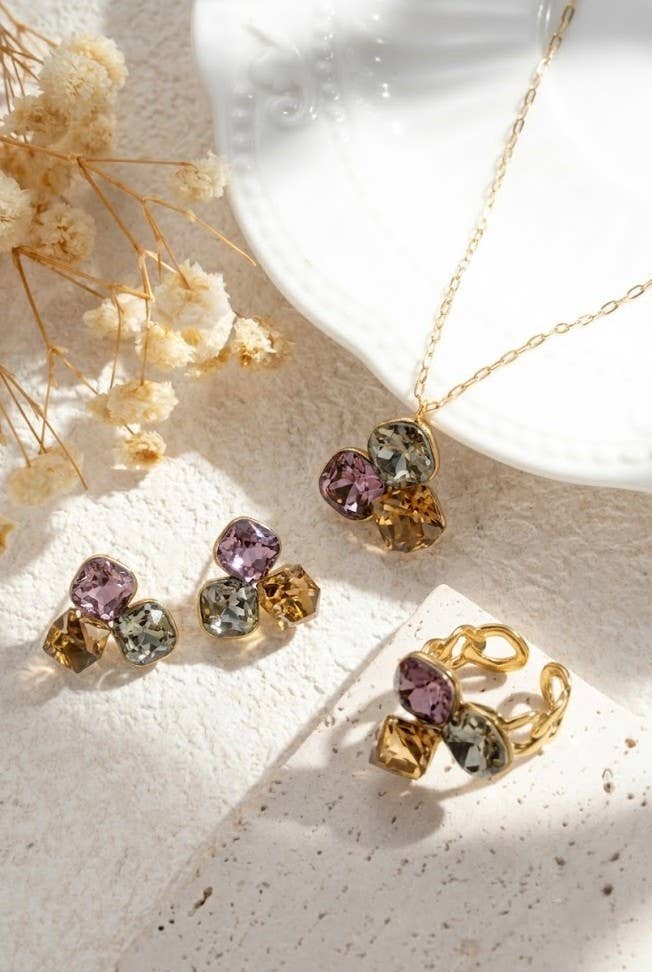 Collier Dégradé 3 Cristaux Doré – Acier Inoxydable • Harmonie & Éclat