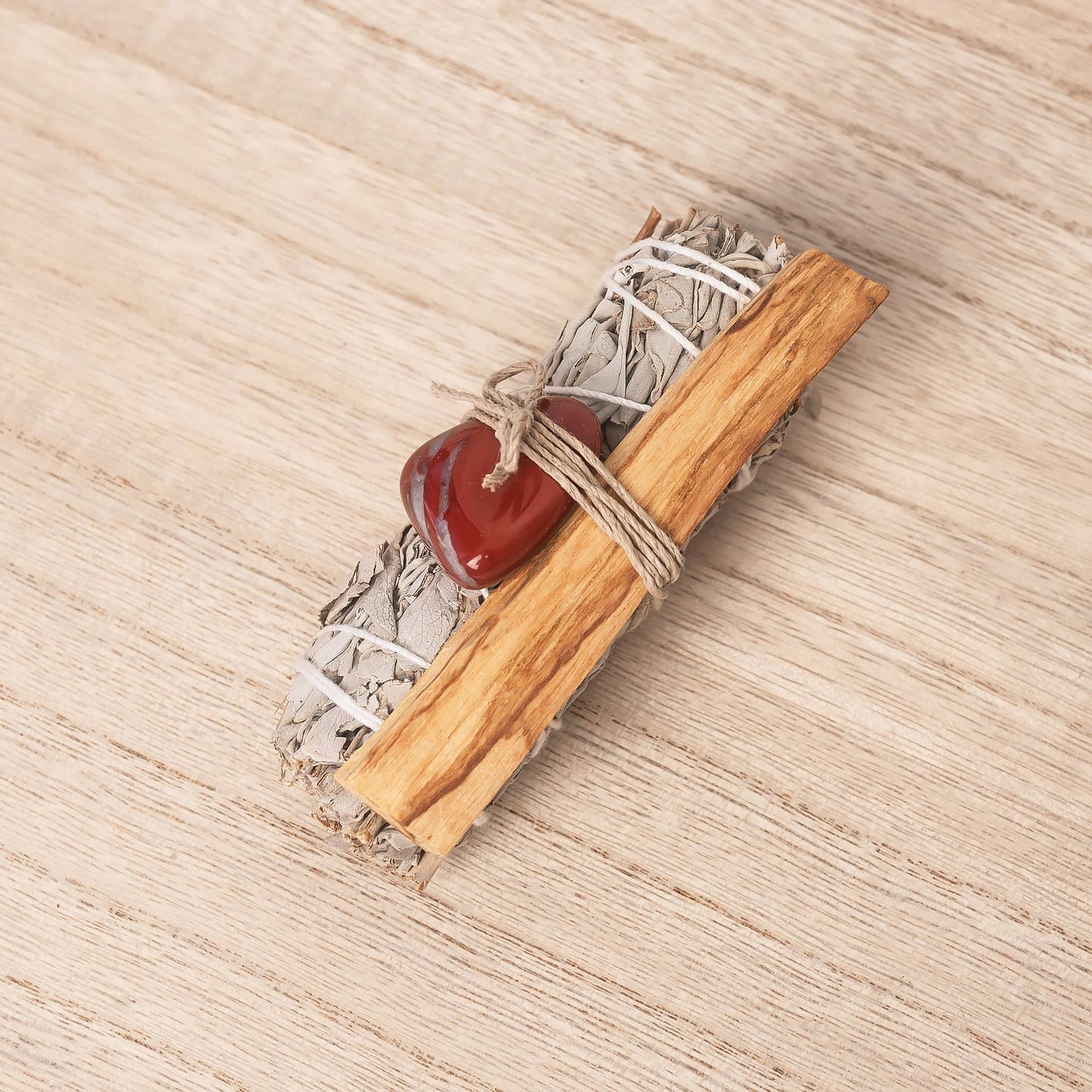 Ensemble de Sauge Blanche, Jaspe Rouge et Palo Santo