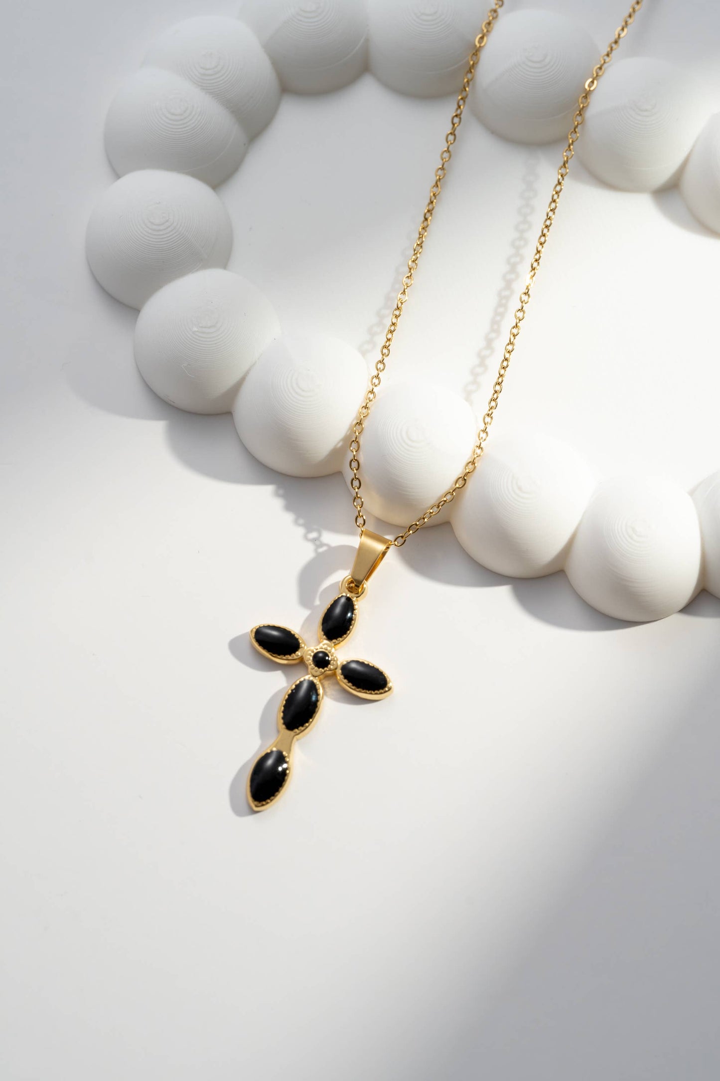 Collier Croix & Pierre Scintillante – Acier Inoxydable • Élégance & Symbolique