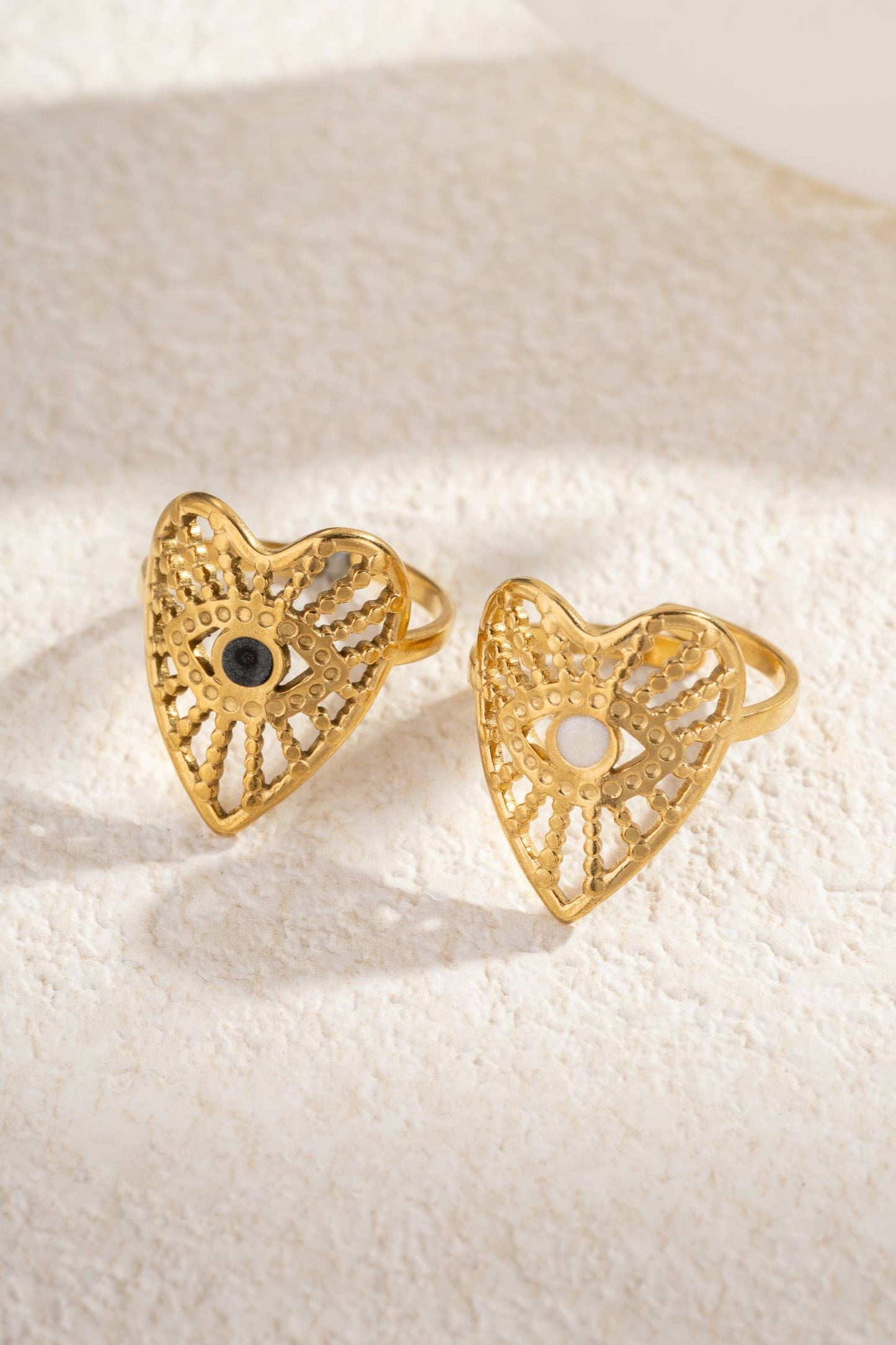Bague Cœur & Œil Protecteur – Acier Inoxydable Doré • Pierre Blanche ou Noire