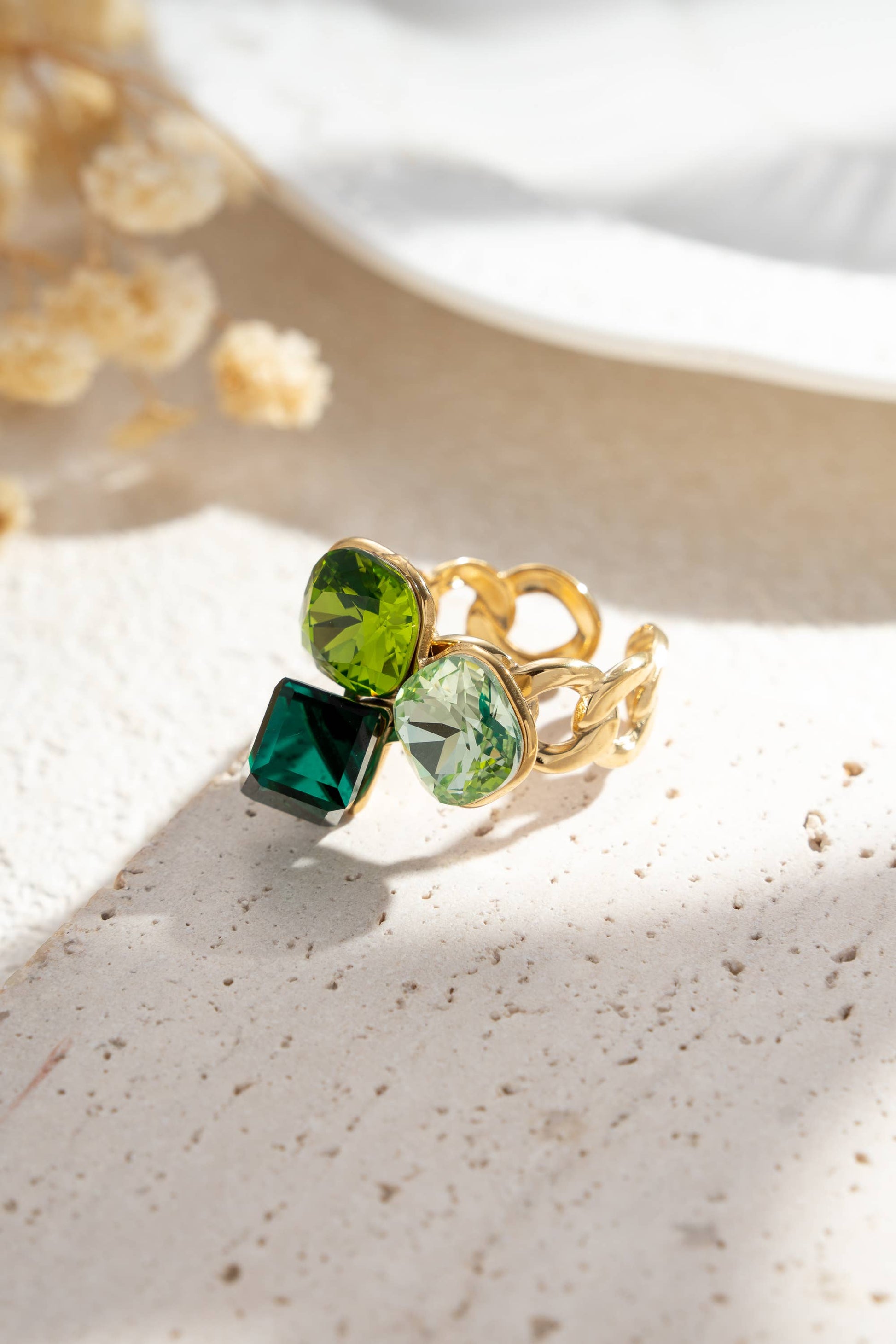 Bague Dégradé 3 Cristaux Dorée – Acier Inoxydable Harmonie & Éclat - vue 2