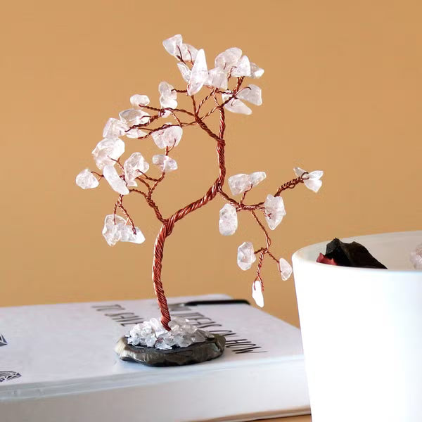 Arbre de cristal de roche sur socle d'agate noire, 35 pierres