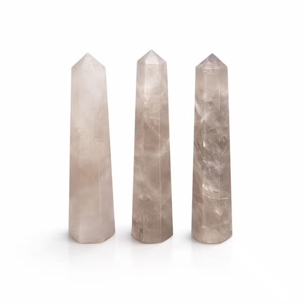 Obélisque en quartz fumé taillé à six faces, 11 cm