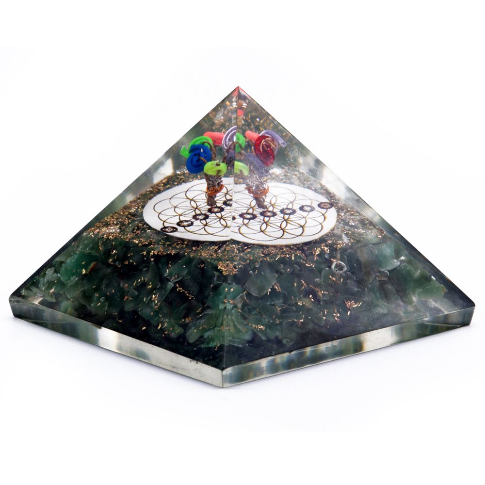 Pyramide en orgonite à l'aventurine verte avec fleur de vie, 70 mm