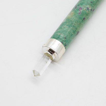 Boule de cristal et quartz rose montés en tête de la baguette