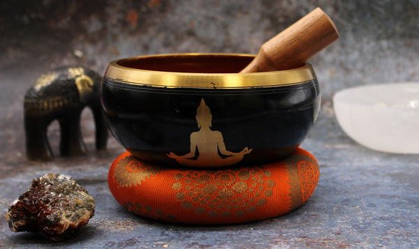 Grand coffret bol chantant 14 cm Bouddha avec coussin brocart et maillet
