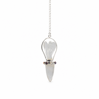 Pendule ange en cristal de roche avec bande des sept chakras sur la chaîne
