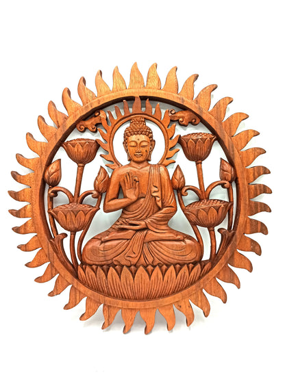 Panneau mural rond en bois de suar sculpté : Bouddha en méditation, auréole solaire ajourée et fleurs de lotus, 40 cm