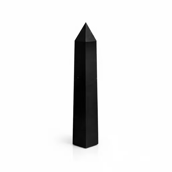Grand obélisque en tourmaline noire taillé à six faces, 17 cm