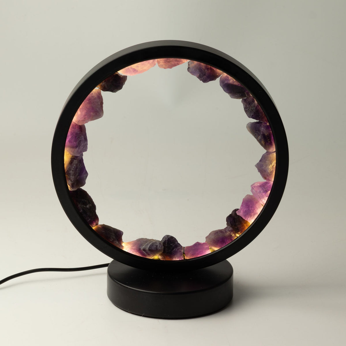Lampe Halo en Améthyste Brute – Cercle Lumineux USB