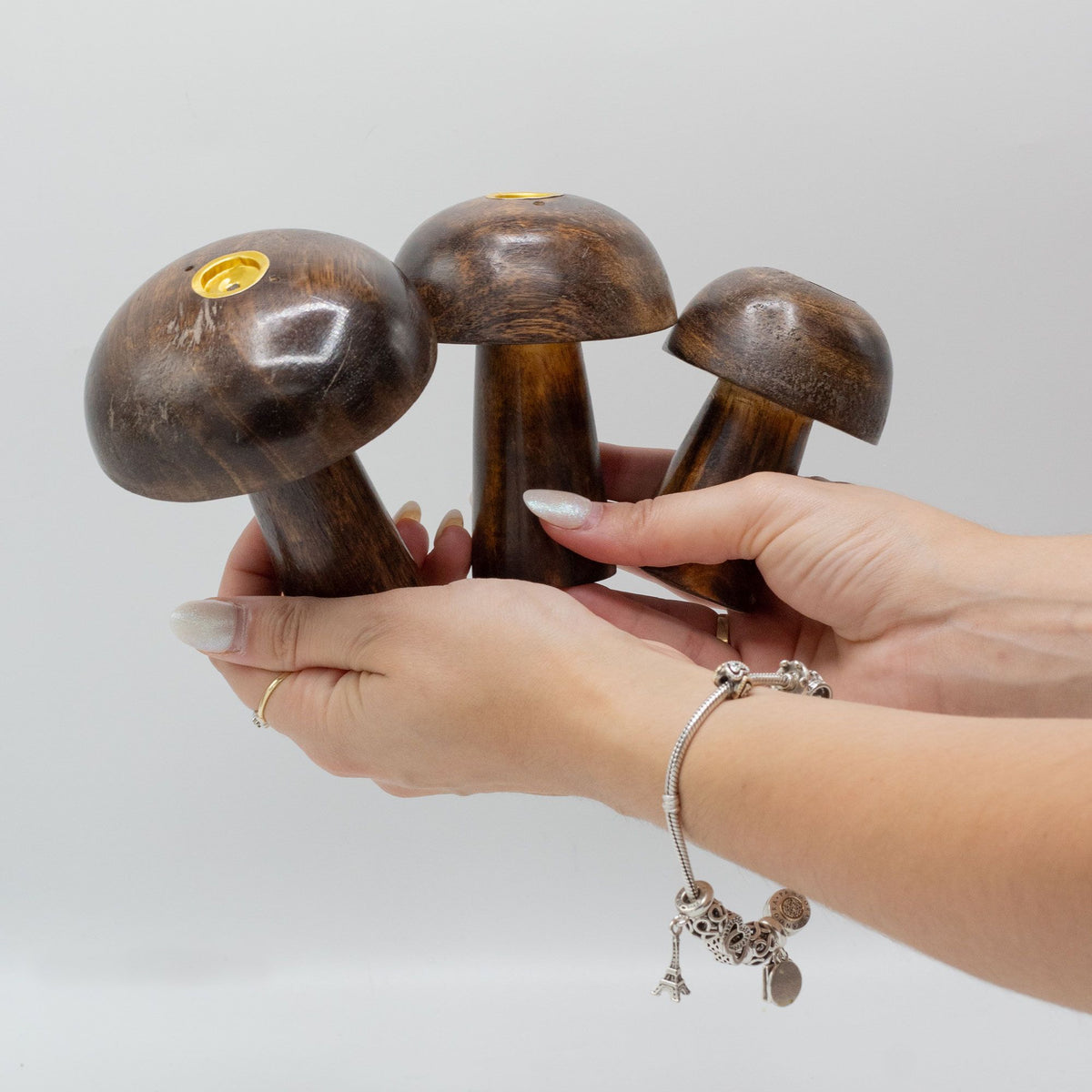 Porte-Encens Champignons – Trio en Bois Sculpté, 10, 9 & 8 cm
