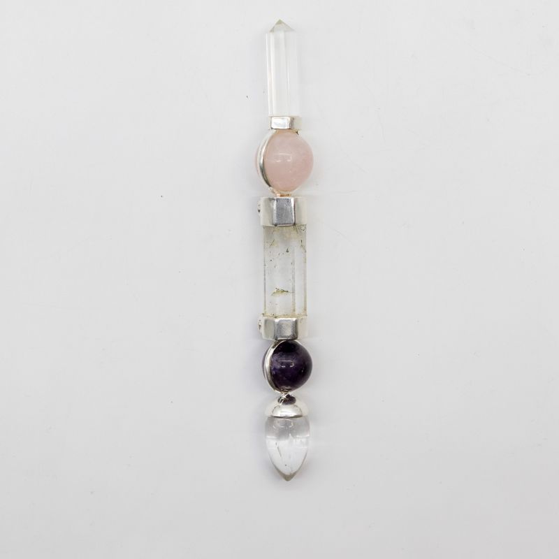 Baguette de rituel Axe de Grâce, sphères d'améthyste et de quartz rose sur tige de quartz