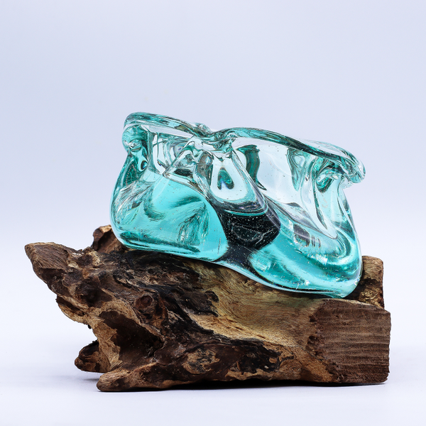 Coupe bougeoir en verre recyclé épais coulé sur socle en bois de gamal