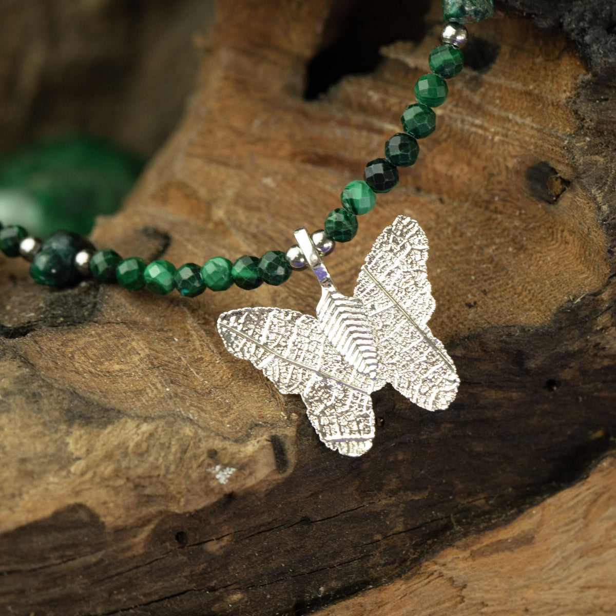 Collier Malachite – Pendentif Papillon en Véritable Feuille
