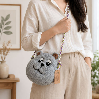 Petit Sac en Feutre Ours – Bandoulière en Perles