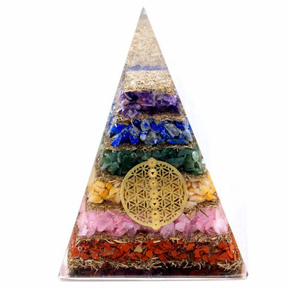 Pyramide en orgonite aux sept pierres des chakras avec fleur de vie, 70 mm