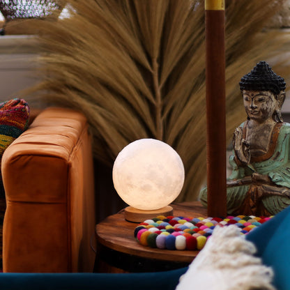 Lampe de Chevet Lune – Veilleuse USB-C à Socle Bois, 3 Intensités