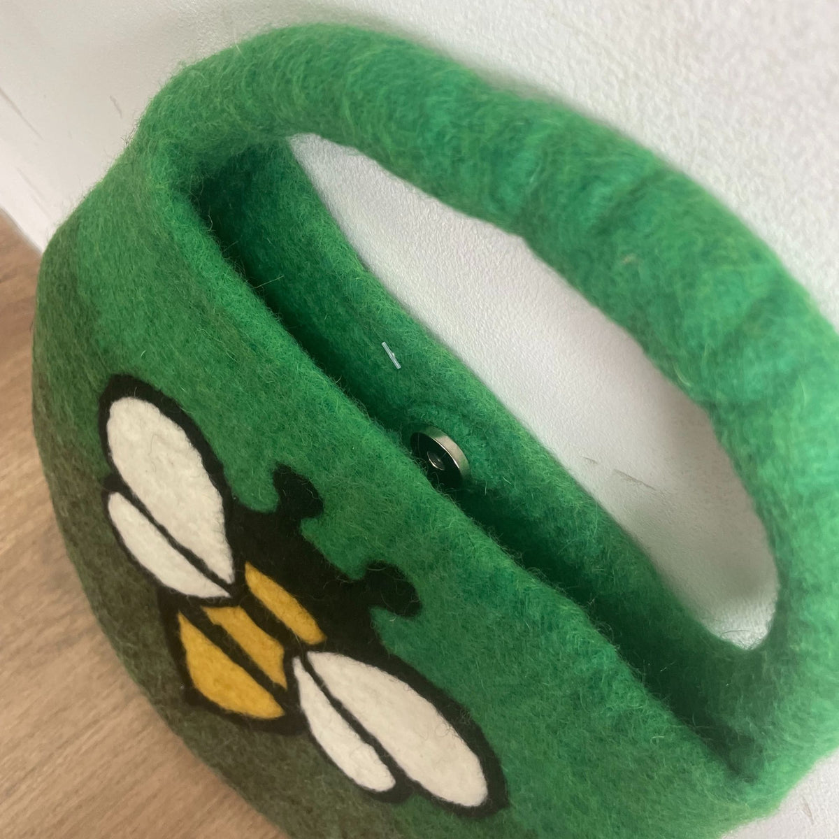 Sac en Feutre Abeille à Anse Magnétique – Verts de Jardin
