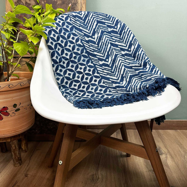 Couverture indigo faite main, motif vagues Namoona