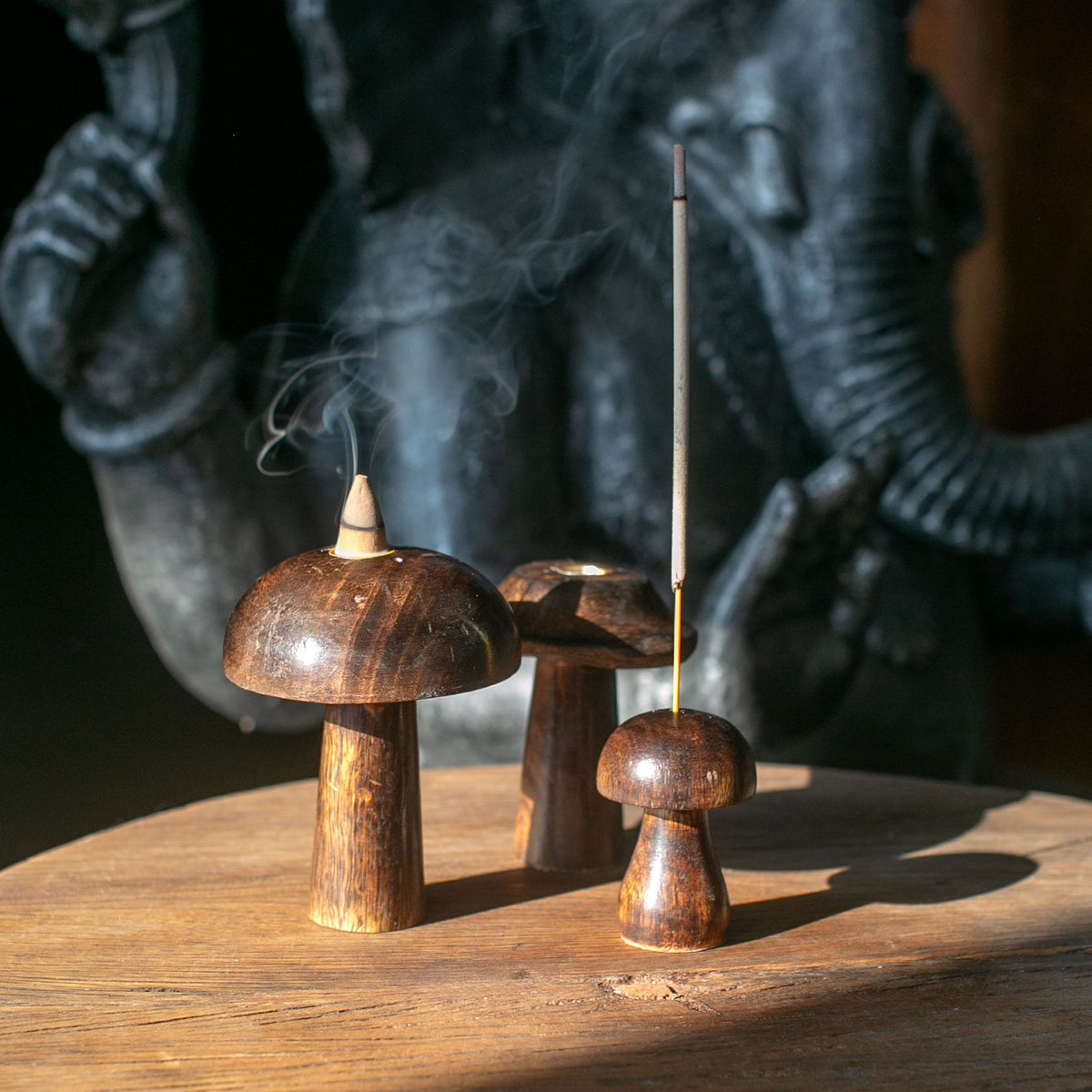 Porte-Encens Champignons Plats – Trio en Bois Sculpté, 13, 12 & 11 cm