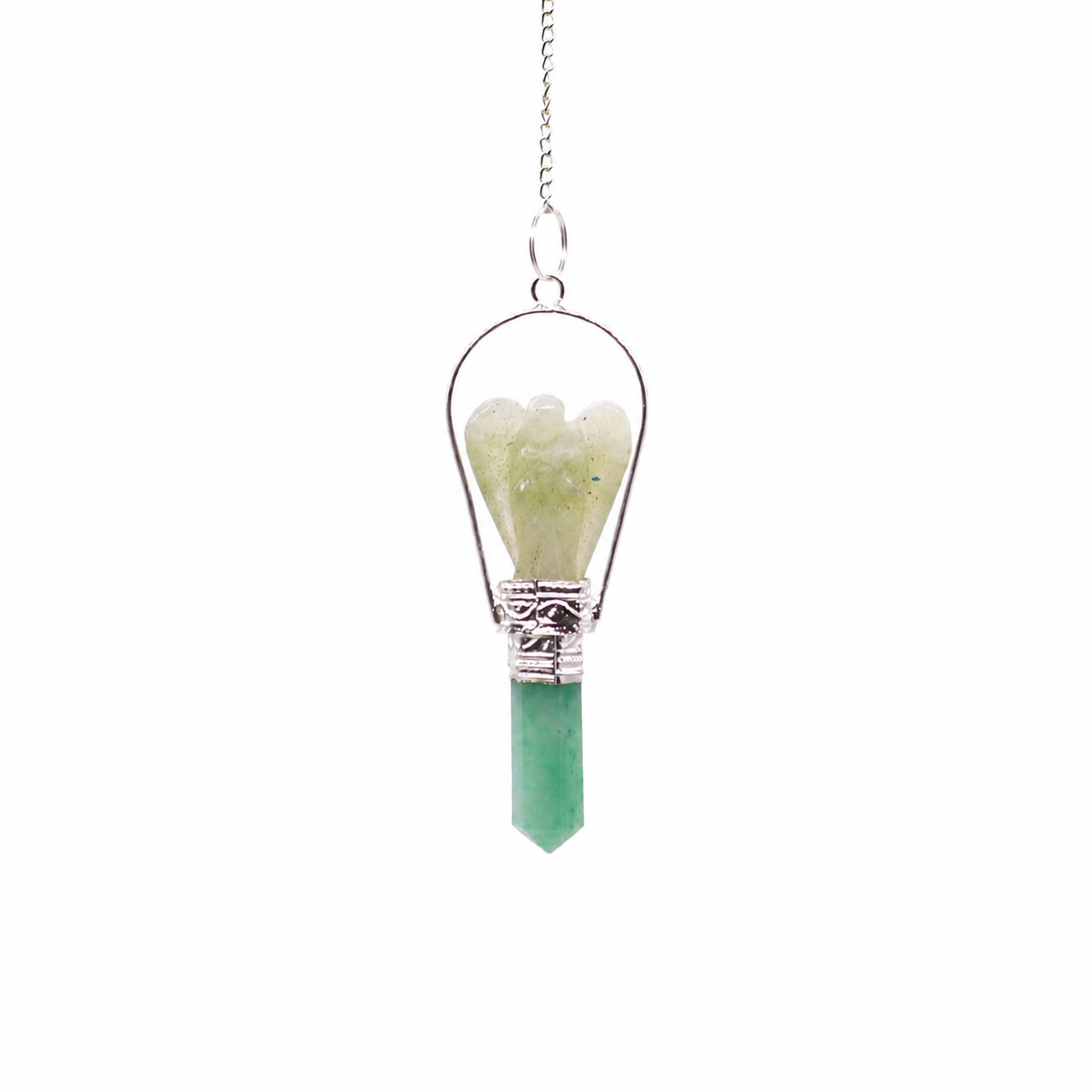 Pendule ange taillé dans une aventurine verte, avec sa chaîne et son anneau