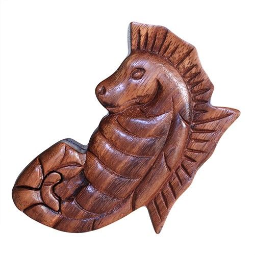 Boîte-puzzle en bois de saman sculptée en hippocampe au corps nervuré, Bali