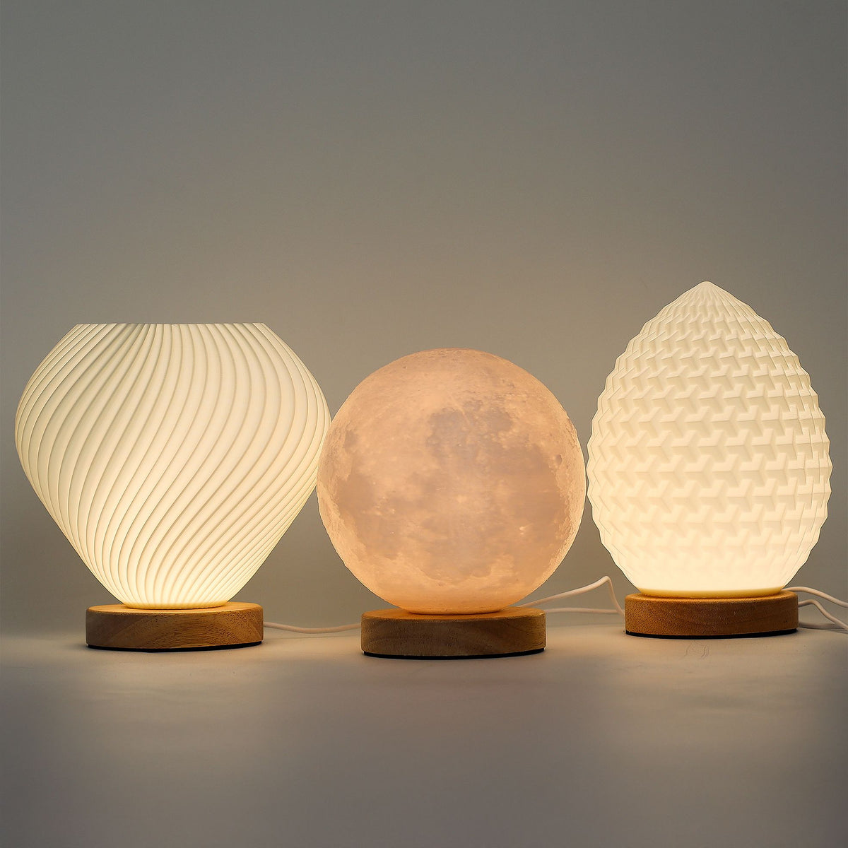 Lampe de Chevet Coquillage – Veilleuse USB-C à Socle Bois, 3 Intensités