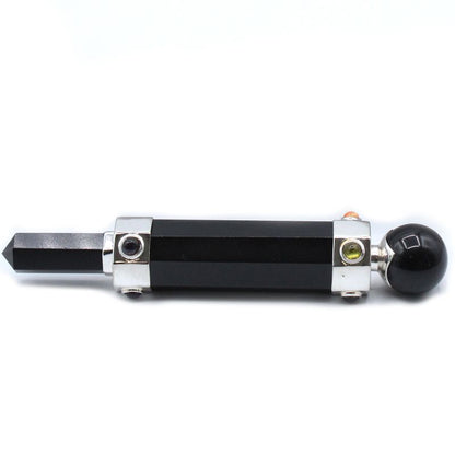 Pointe de la baguette hexagonale en agate noire, vue rapprochée