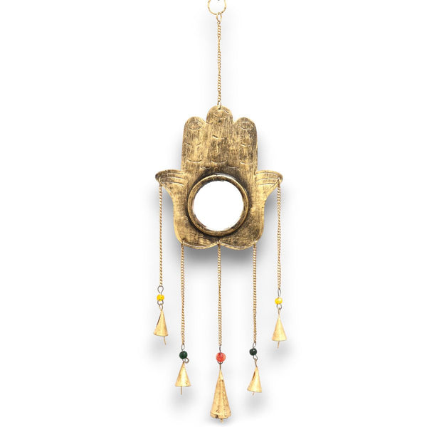 Main de Fatma en métal doré avec miroir rond dans la paume et cinq chaînes à clochettes