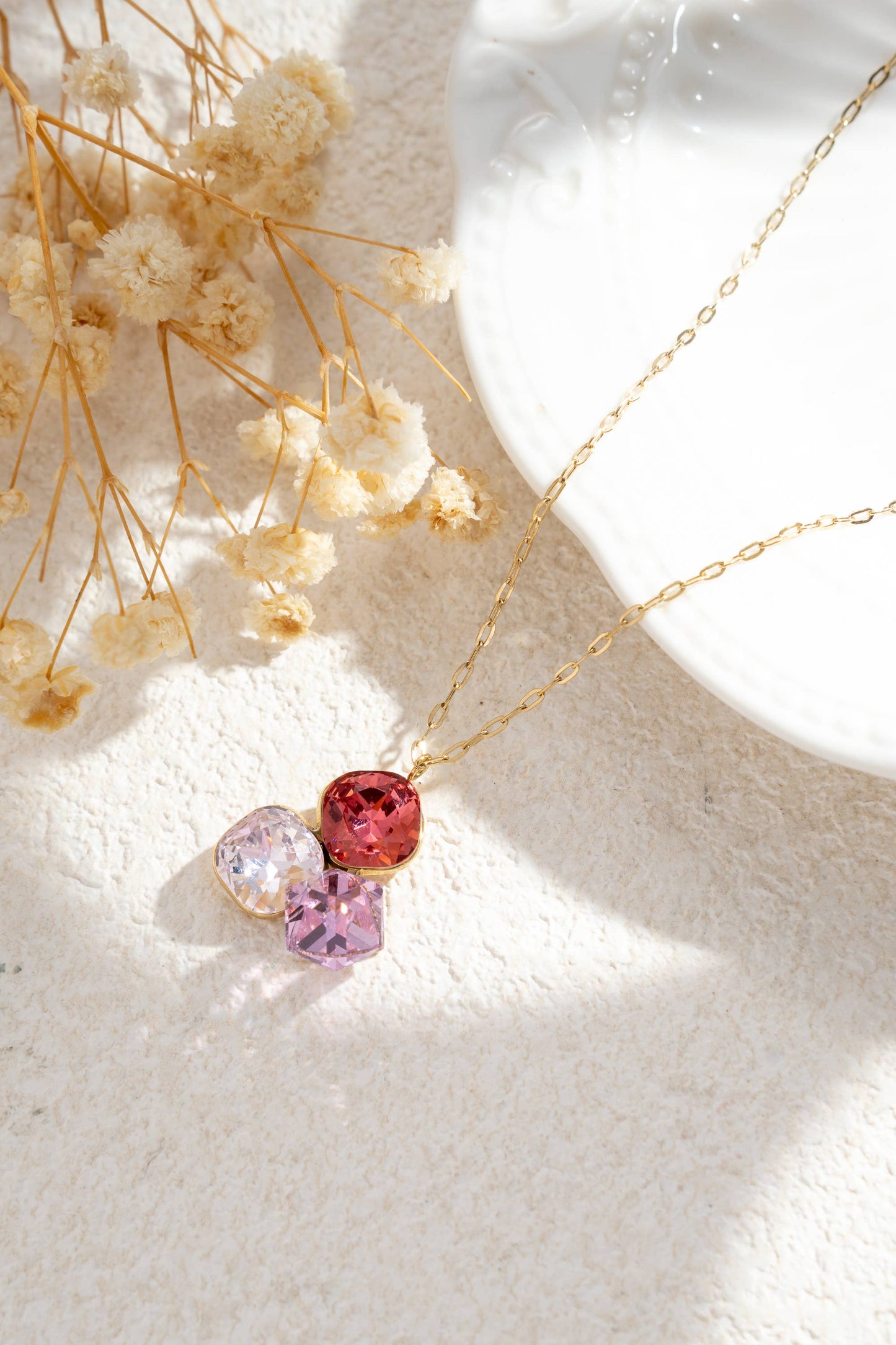 Collier Dégradé 3 Cristaux Doré – Acier Inoxydable • Harmonie & Éclat