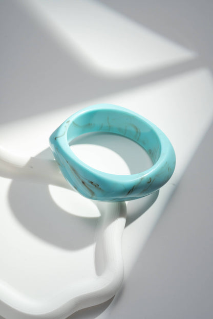 Bracelet Jonc Effet Marbre Blanc – Résine Élégante • Chic & Intemporel