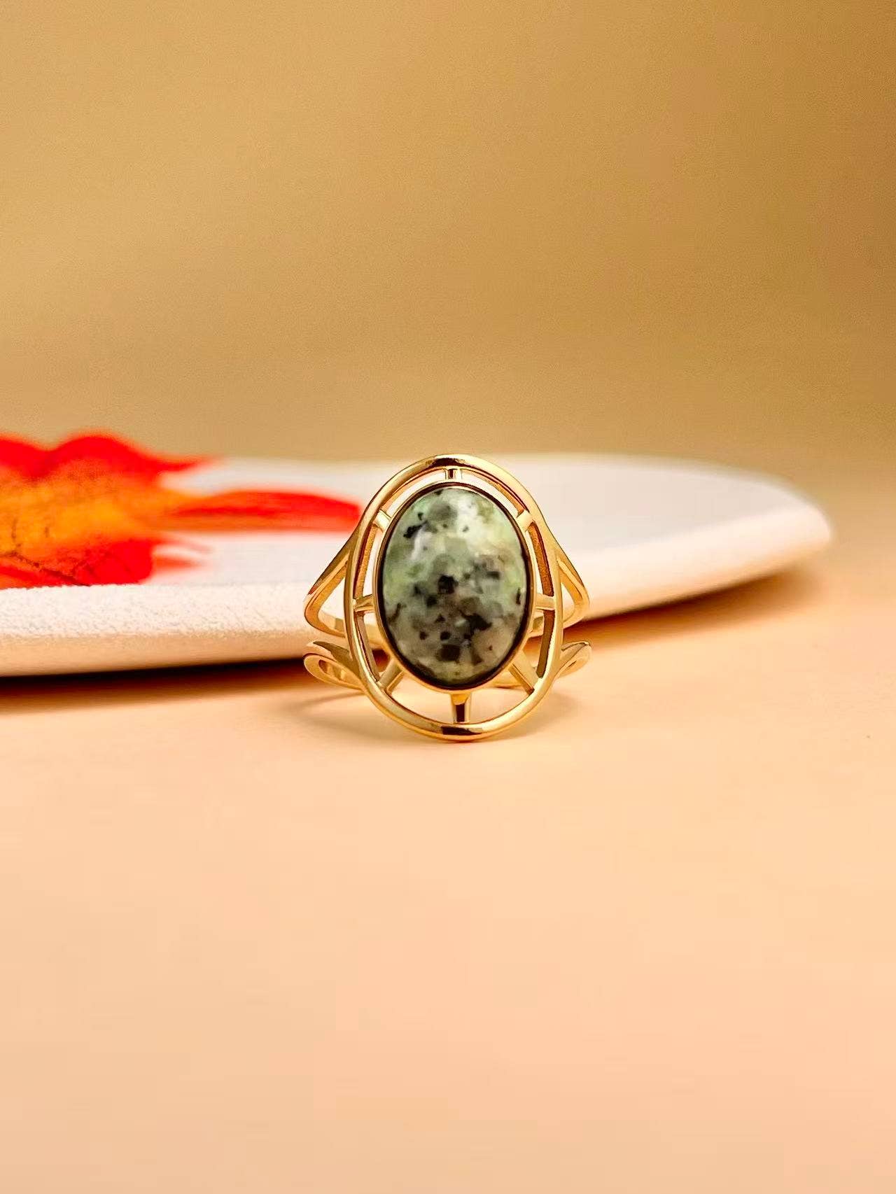 Bague Ajustable Dorée – Acier Inoxydable & Pierre Naturelle