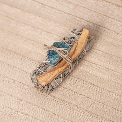 Ensemble de Sauge Blanche, Apatite Bleue Brute et Palo Santo